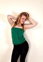 Laura Kaye